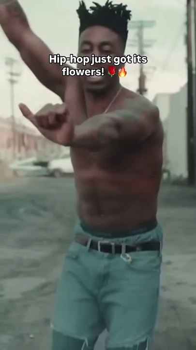 Hip-hop just got its flowers! 🌹🔥 #shorts