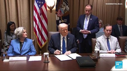 Trump firma polémica orden ejecutiva que exige un comprobante de ciudadanía para votar