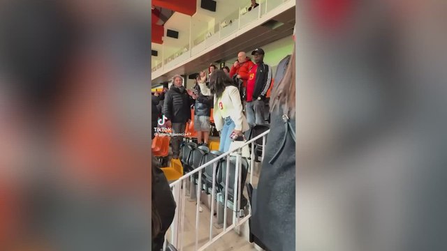 El baile viral de la madre de Lamine Yamal en Mestalla
