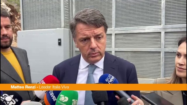Migranti, Renzi Centri in Albania allontanano Tirana dall'Ue