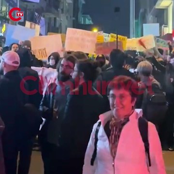 Kadıköy Bahariye Caddesi'nde 'İmamoğlu' yürüyüşü
