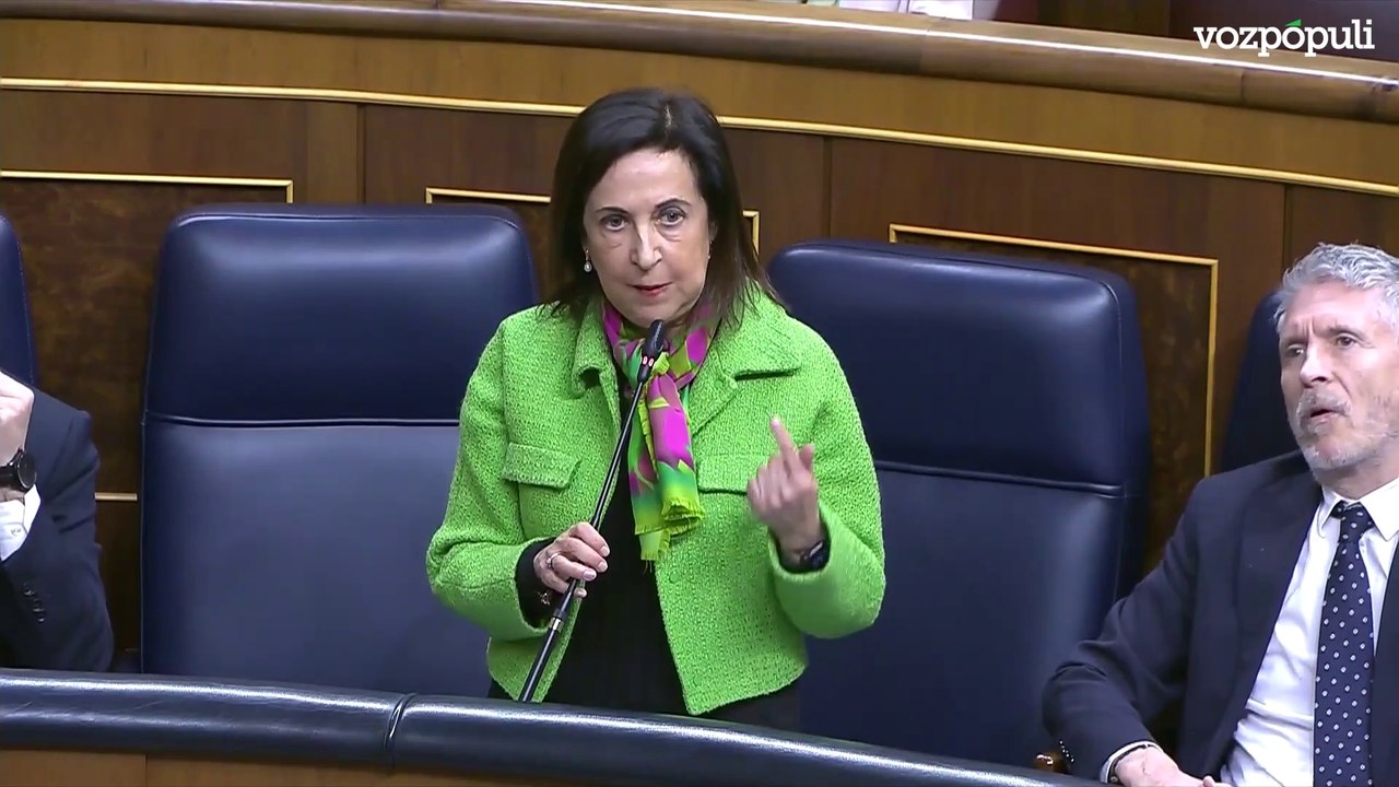 El PP recalca a Robles que el Gobierno "tiene al enemigo dentro" y esta pide "no descalificar"