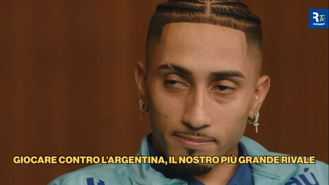Gli argentini? Che si f*ttano : Raphinha risponde così a Romario