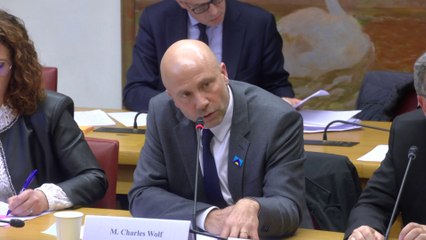 « N’essayez pas à ce point de noyer le poisson ! » : audition tendue de Sanofi au Sénat