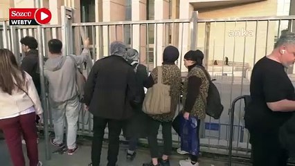 Çağlayan'da adalet için bekleyen anneler: Alınlarının akıyla çıkacaklar, hırsızlık yapmadılar, dolandırıcılık yapmadılar