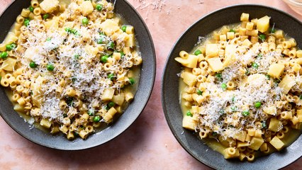 Pasta With Peas & Potatoes Is a Comforting Springtime Meal