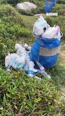 Prefeitura "dá bronca" na Ambiental para limpar praia do Pinho