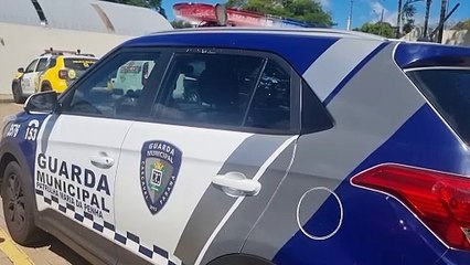 Polícia procura dono de bermuda masculina encontrada com detidos por furto de celular
