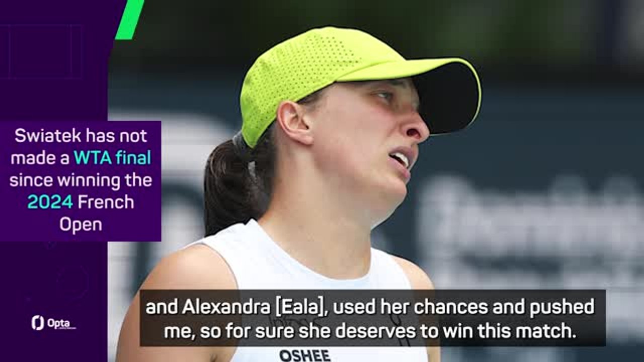 Swiatek says she wasn't affected by fan incident after shock loss to Eala