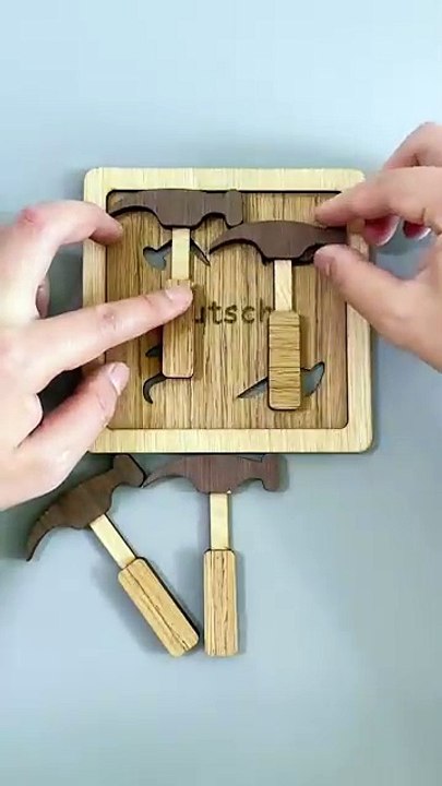 How to put 4 hammers into the frame_#puzzles  #IQ #iqtest