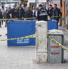 Klimanın tamirini yaparken iş merkezinin terasından düşüp öldü