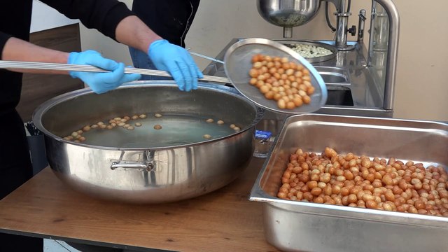Atakum Belediyesinden Kadir Gecesi’nde lokma ikramı