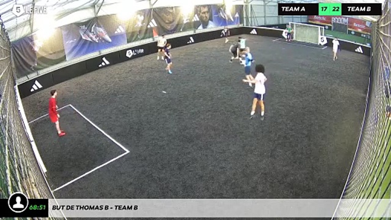 But de Thomas B - Team B