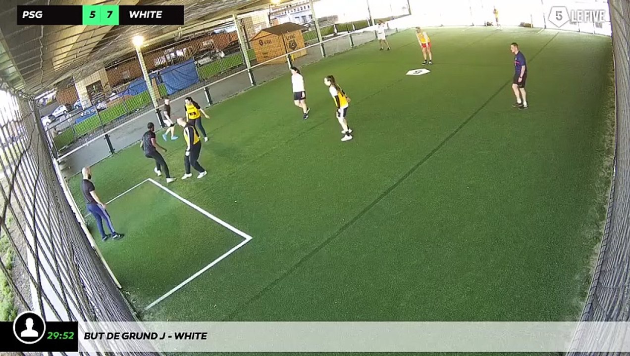 But de Grund J - WHITE