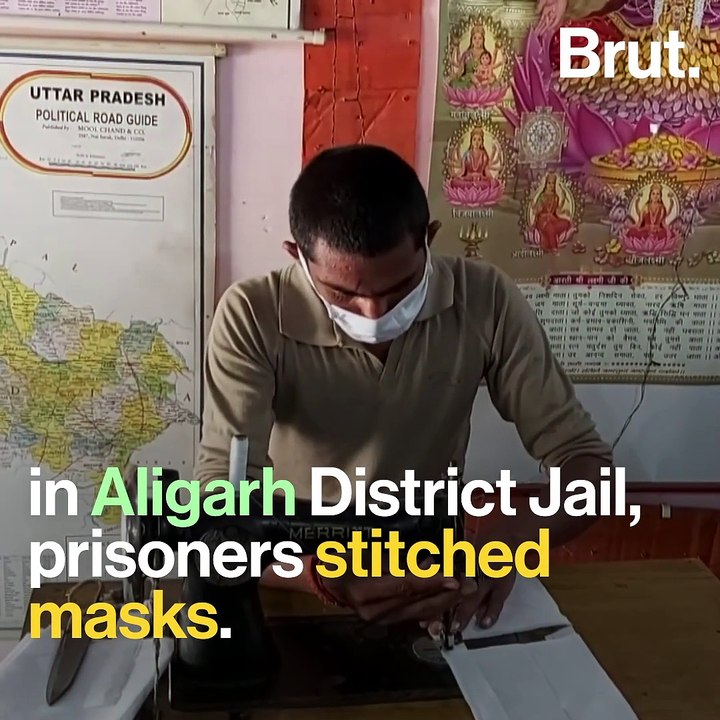 Aligarh Jail Inmates Make Masks