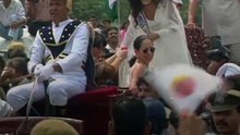 When Sushmita Sen Returned To India With A Crown