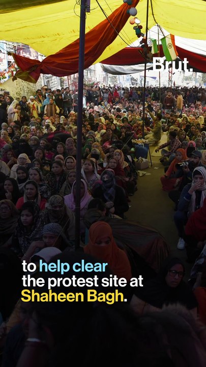 Shaheen Bagh College Girls Bat For Dialogue