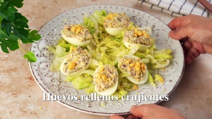 Huevos rellenos de bacon y pepinillos