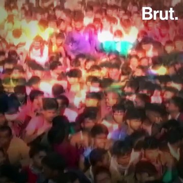 600 Vacancies, But Thousands Of Job Seekers