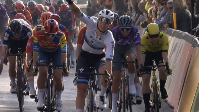 Cycling - Classic Brugge-De Panne 2025 - Lorena Wiebes Lorena Wiebes dominates the sprint to take the win