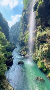 Maling River Canyon, Xingyi, China / Canyon de la rivière Maling, Xingyi, Chine