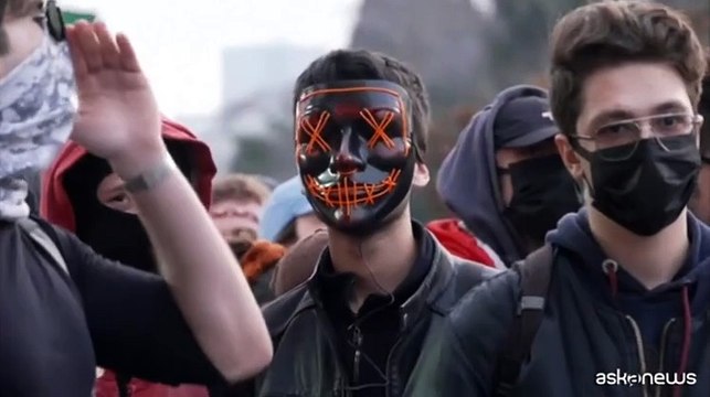 Turchia, nuove proteste degli studenti contro l'arresto di Imamoglu