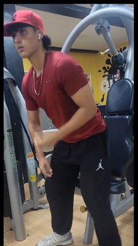 Chest day with lil brother 💪🔥 . . . . . #coaching #workout #workhard #tiktok #bodybuilder #gym #gym #gymmotivation #gymcoaching #squatday #goviral #trending #views #fyp #fypシ #fyppppppppppppppppppppppppppppppppppppppp