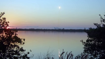 4K Replay Sunrise launch of a SpaceX Falcon 9 (wait for the gator growl)