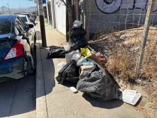 Denuncian retraso en la recolección de basura en colonia de Los Cabos