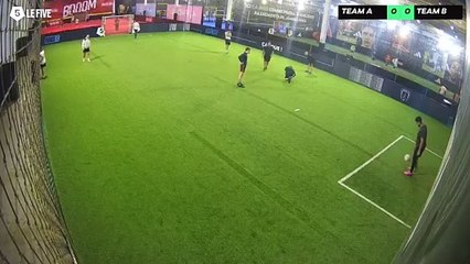 27/03 à 20:03 - Football Terrain 2 (LeFive Créteil)