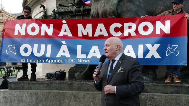François Asselineau. Non à Macron Oui à la Paix. Paris/France - 27 Mars 2025