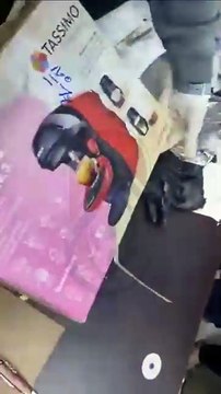 إحباط محاولة تهريب كمية معتبرة من المخدرات والمؤثرات العقلية بميناء بجاية لباخرة قادمة من مرسيليا كانت هذه المواد مخبأة داخل آلات كهربائية ضمن أمتعة مسافرين اثنين