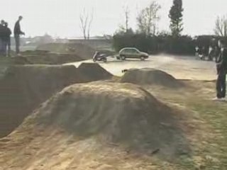 Monster-truck-RC-savage-mta4-genesis-Hot Riders-Xtrem-mt