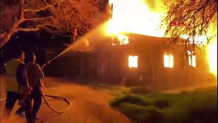 Mudanya'da elektrik direği faciası: 18 ev alevlere teslim oldu!