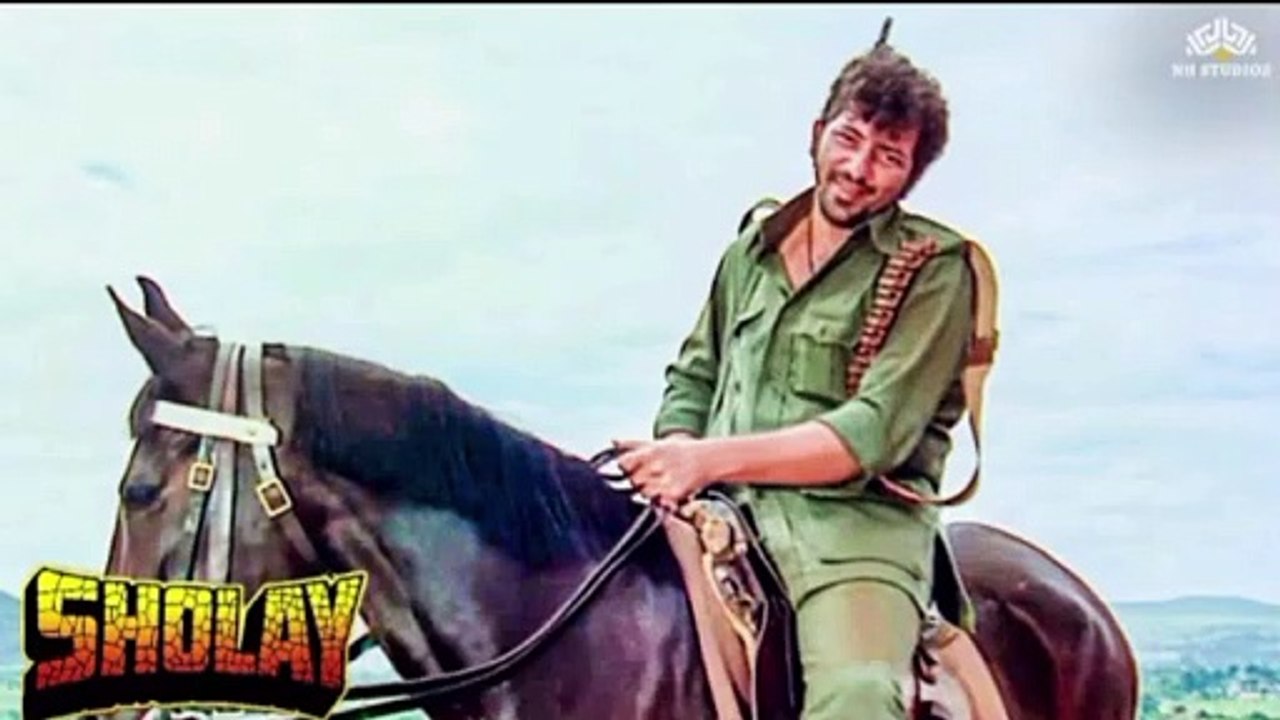 गब्बर ने ठाकुर के हाथ काट ढाले | शोले | अमिताभ बच्चन, धर्मेंद्र, जया बच्चन, हेमा मुलिनी, अमजद खान