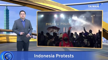 Indonesia Police Use Water Cannon as Military Law Protests Continue