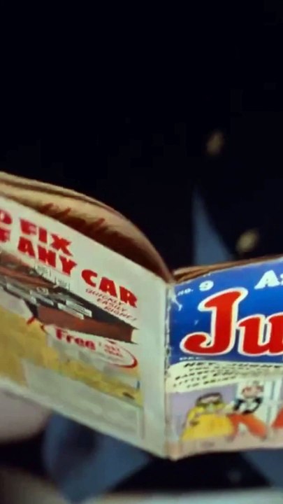Andy recibe fondos para la biblioteca