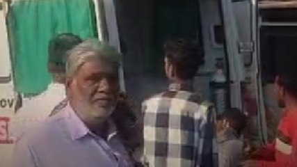 UP सरकार की एम्बुलेंस में खरबूजों की तस्करी