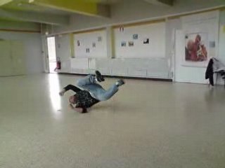 MJC BREAK DANCE FREESTYLE 2 !! By RachtOn-07.SkY !!