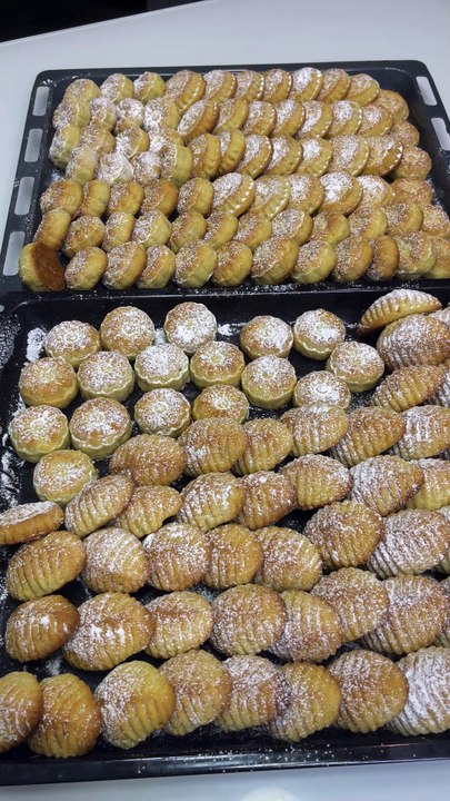 معمول الطحين مع جميع اسرار نجاحها بالطريقة الاصلية هش ويذوب في الفم ناجح 100% والعيار بالكوب و الغرام بحشوة التمر (1)