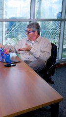 CHAMADA PARA A ENTREVISTA COM LUIS BARRETO