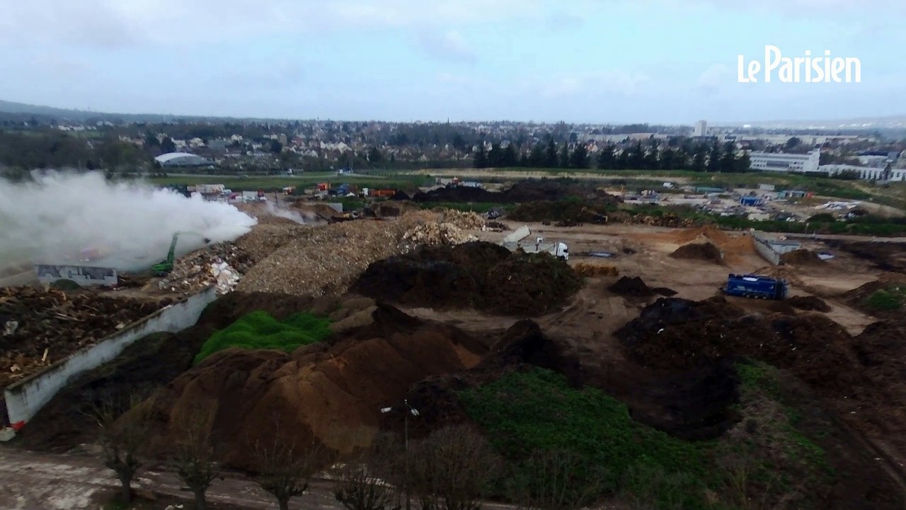 Yvelines : un incendie frappe l’entreprise de recyclage du bois de Vernouillet