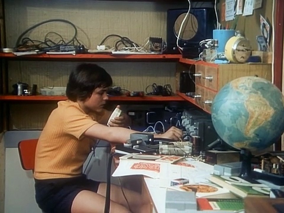 Sie kam aus dem All  E05 - Das Bankett