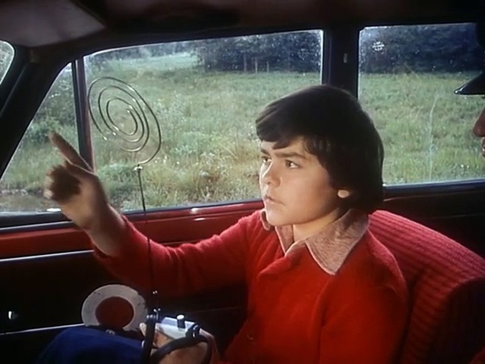 Sie kam aus dem All  E12 - Die Schiessbude