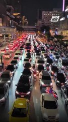 กทม.อัมพาต รถไฟฟ้าปิด-รถเมล์ขาดช่วง ปชช.ตัดพ้อ จะถึงบ้านกี่โมง?