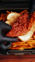 Follow for more ASMR videos🌮🍟 Credits: @banginbuns #mukbang #asmr #fastfood #asmreating