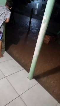 Temporais e ventos fortes causam transtornos no Oeste de SC