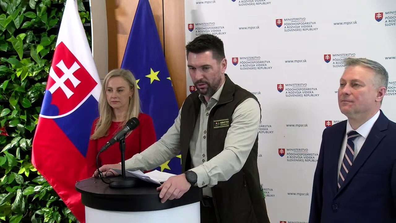 ZÁZNAM: Takáč: Nemáme potvrdenú žiadnu ďalšiu farmu, kde by sa vyskytla nákaza slintačky