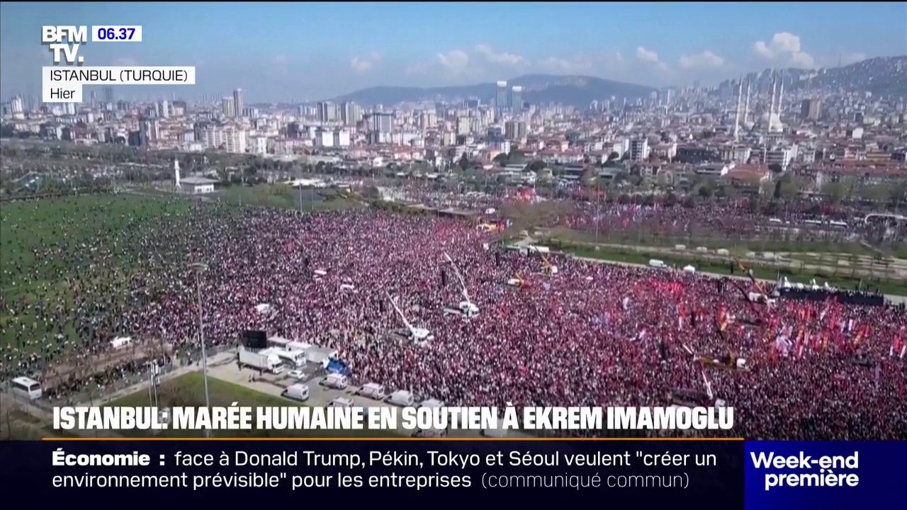 Turquie: des centaines de milliers de manifestants à Istanbul après l'arrestation du maire