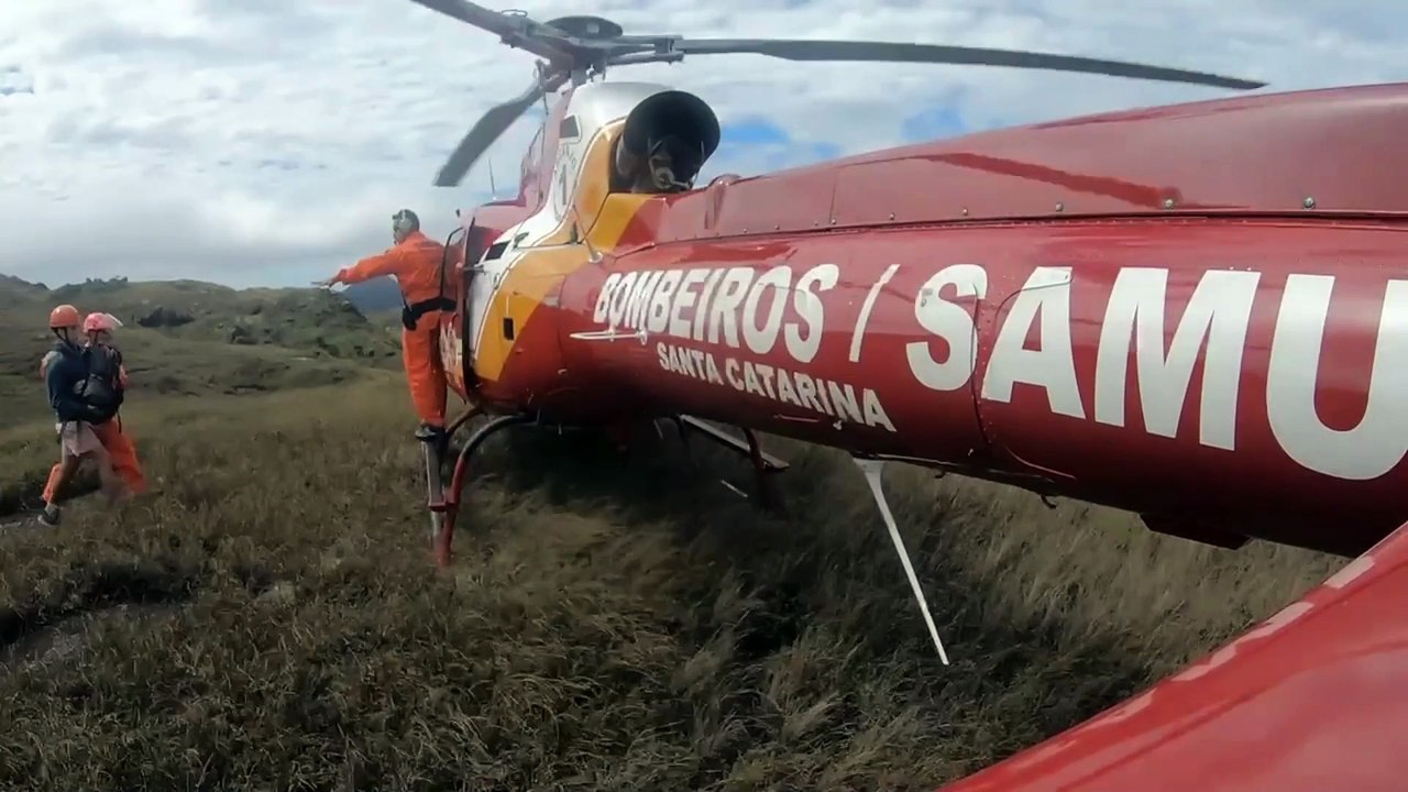 Franceses passam 9 horas andando perdidos em trilha e são resgatados um dia depois na Grande Florianópolis